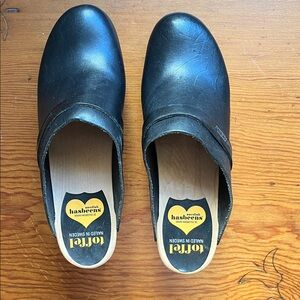 Swedish Hasbeens Classic Black Leather Mules